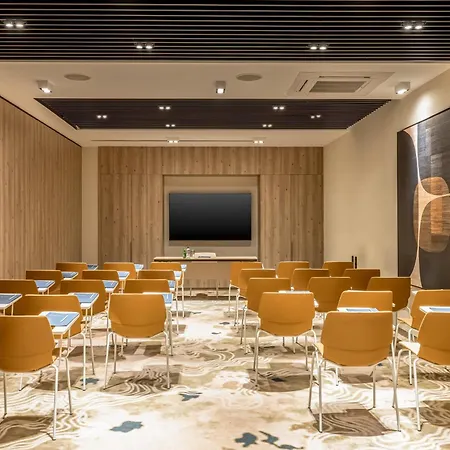 Golden Tulip Gebkim *