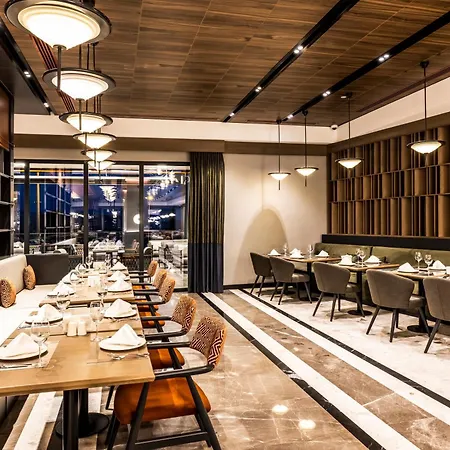 酒店 Golden Tulip Gebkim 科喀艾里