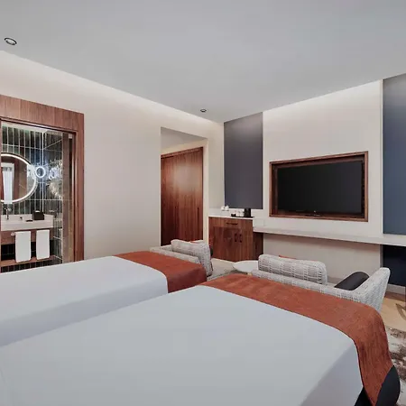 Golden Tulip Gebkim *